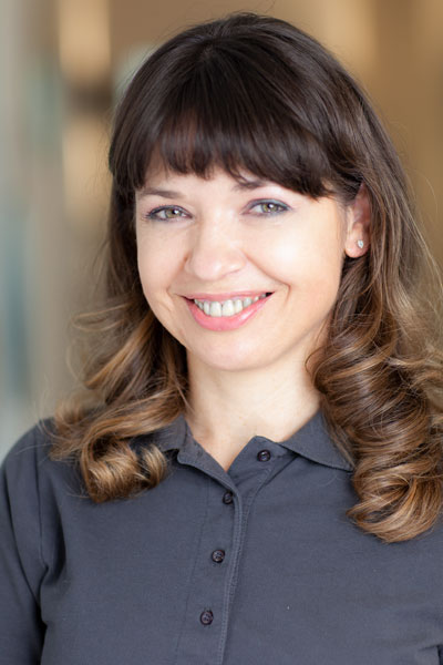 Elisabeth Robert, Zahnmedizinische Fachangestellte und Prophylaxeassistentin