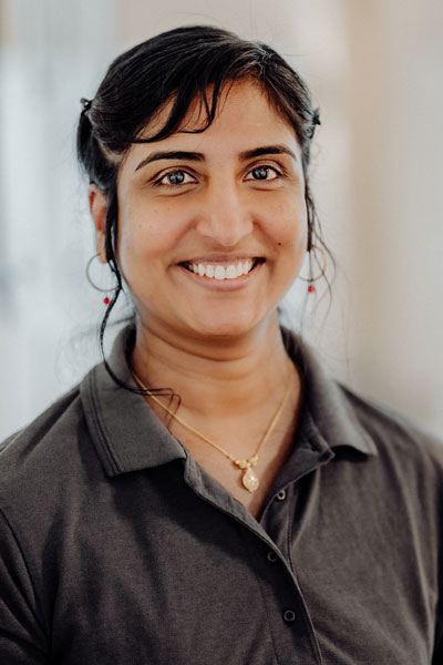 Inthumathi Anthonipillai, Zahnmedizinische Fachangestellte