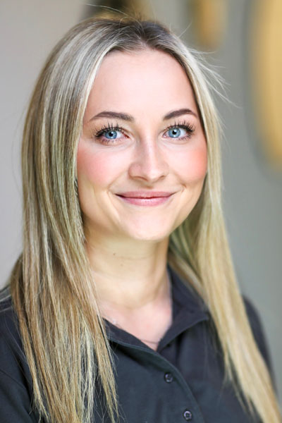 Lea Hehring, Zahnmedizinische Fachangestellte und Prophylaxeassistentin