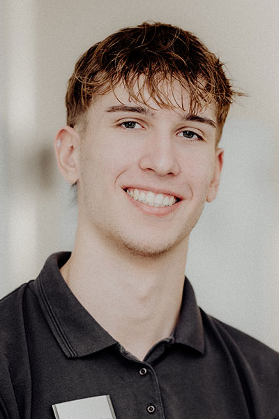 Tom Dahlmann, Auszubildender